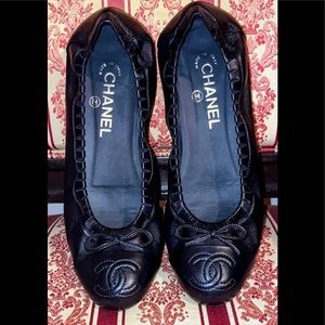 CHANEL gently used authentic and vintage black leather ballet flats